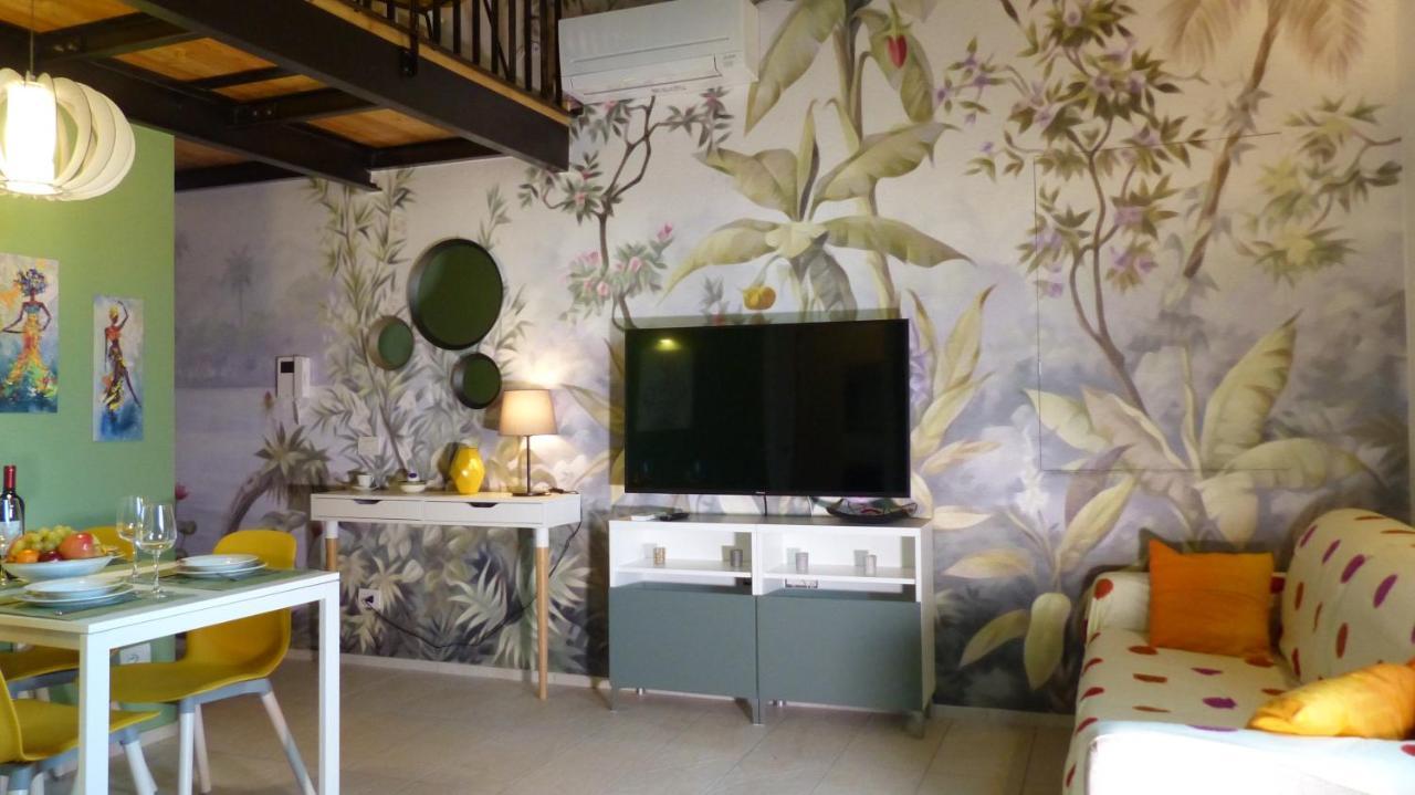 I Fiori Nel Golfo Di Baratti Apartamento Exterior foto